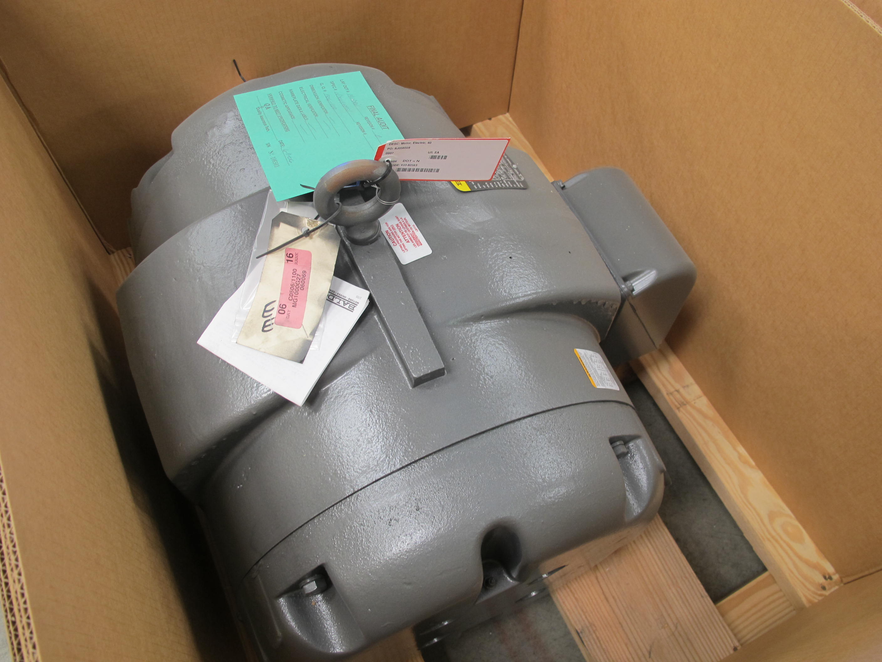 MOTOR, ELECTRIC TYPE, 40 HORSEPOWER, 460VAC 3 PHASE 60HZ ELEC RATING, 1775 RPM, 364U FRAME, 108-104/52 AMPS, DRIP PROOF ENCLOSURE, CONTINUOUS DUTY, 1.15 SERVICE FACTOR, 2-1/8" DIA SHAFT. FOOT MOUNT, WITH SLOT KEY NOTE PRIOR TO INSTALLATION, REVIEW FULL LOAD CURRENT DIFFERENCES BETWEEN REPLACEMENT MOTOR AND INSTALLED MOTOR. PART # 14D061X335G1 (W-44) LOADING & HANDLING FEE $15-